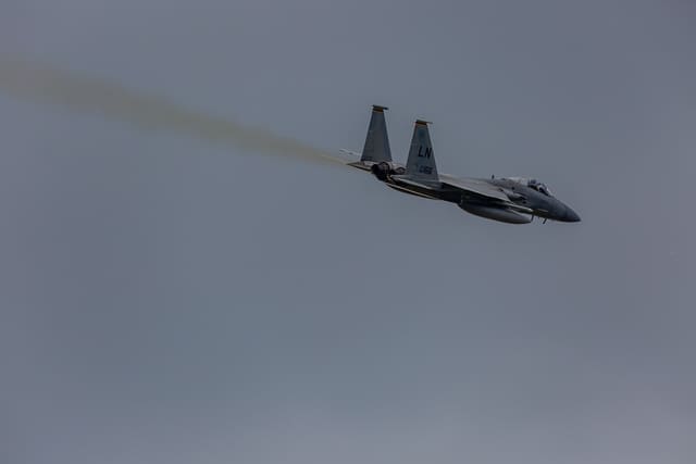  - Twin-engine aircraft
