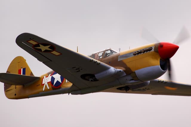 - Single-engine aircraft