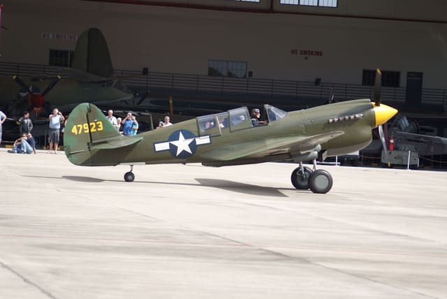 - Single-engine aircraft