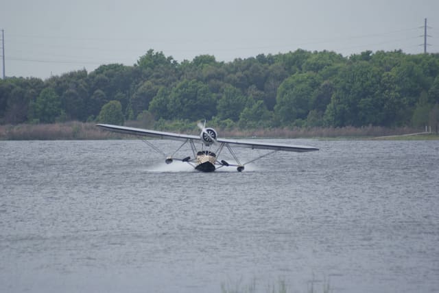 - Single-engine aircraft