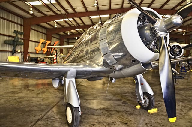- Single-engine aircraft