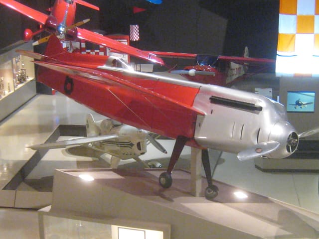 - Single-engine aircraft