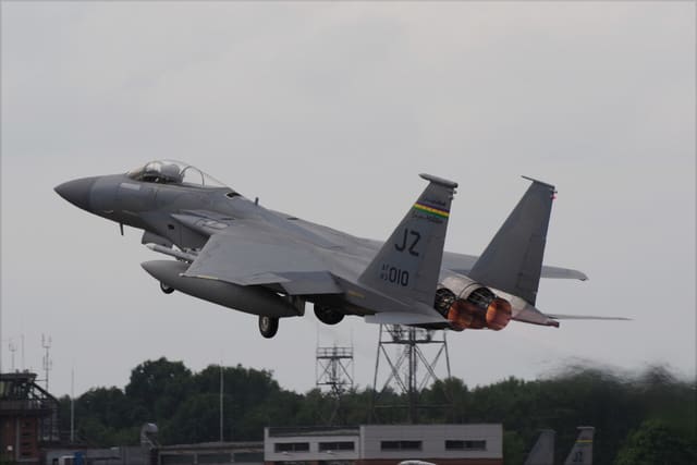 - Twin-engine aircraft