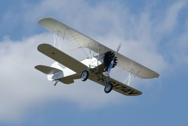- Single-engine aircraft