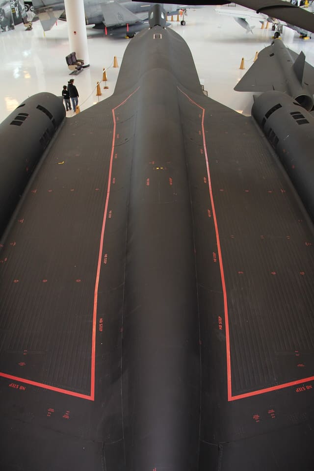 - Twin-engine aircraft