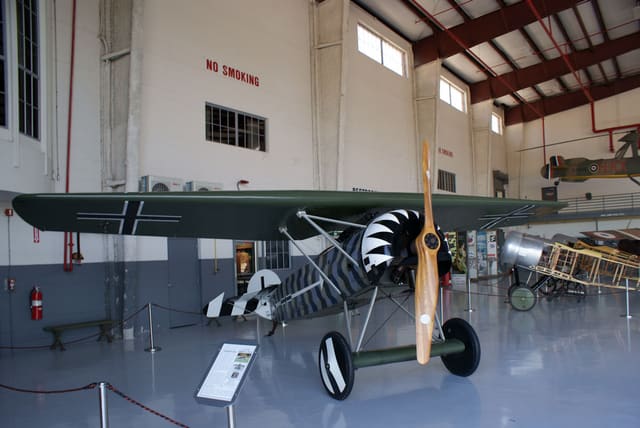 - Single-engine aircraft