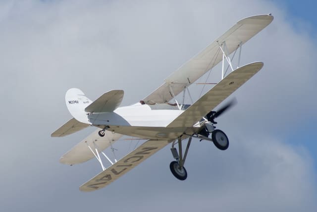 - Single-engine aircraft