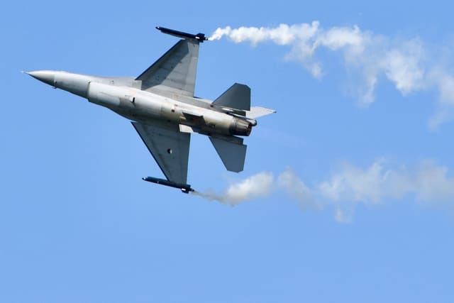  — Single-engine aircraft