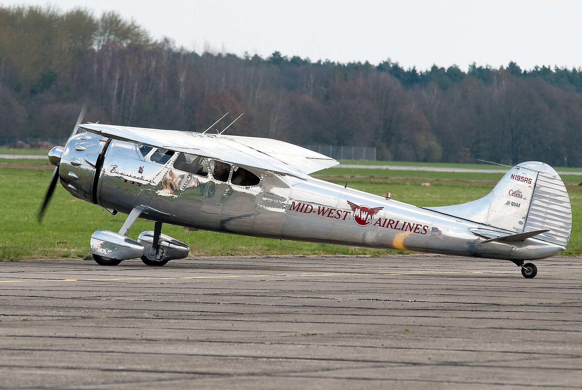 bomberpilot's best shot — N195RS