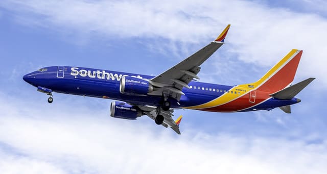 N8843S - Boeing