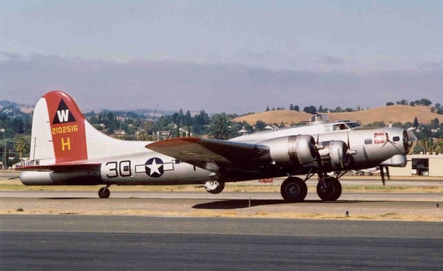 - Twin-engine aircraft