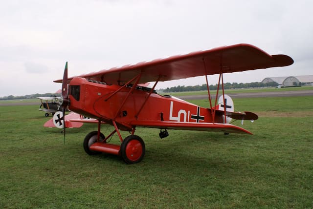 - Single-engine aircraft