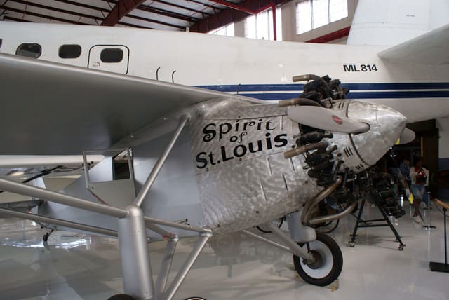 - Single-engine aircraft