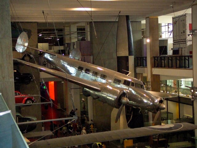- Twin-engine aircraft