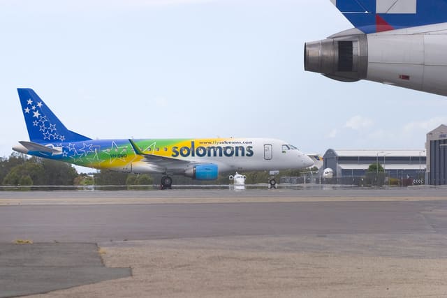VH-SWO - Embraer