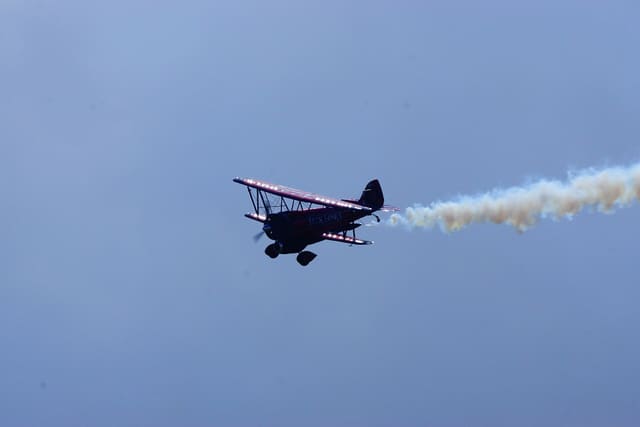 - Single-engine aircraft